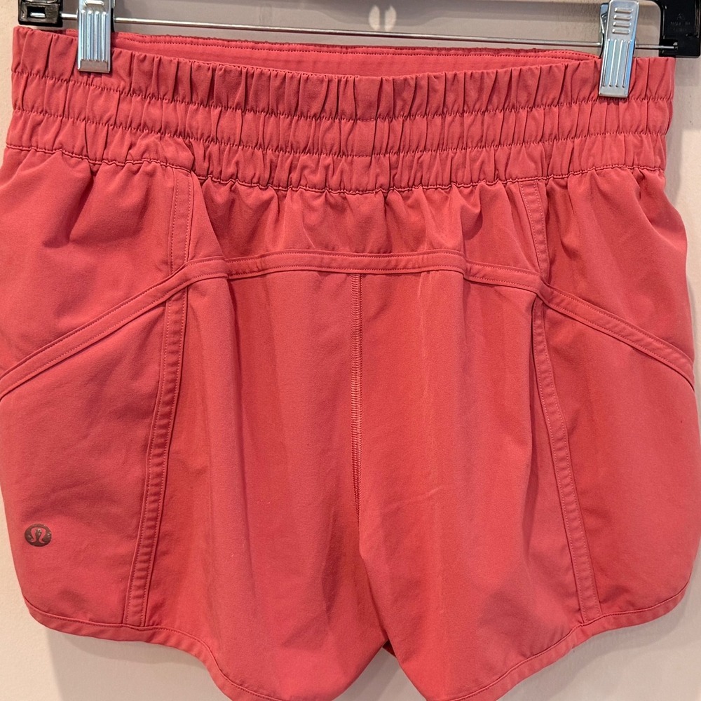 Lululemon Hotty Hot Running Shorts Womens 8 Coral Pink Lined Zip Pocket - Picture 2 of 11